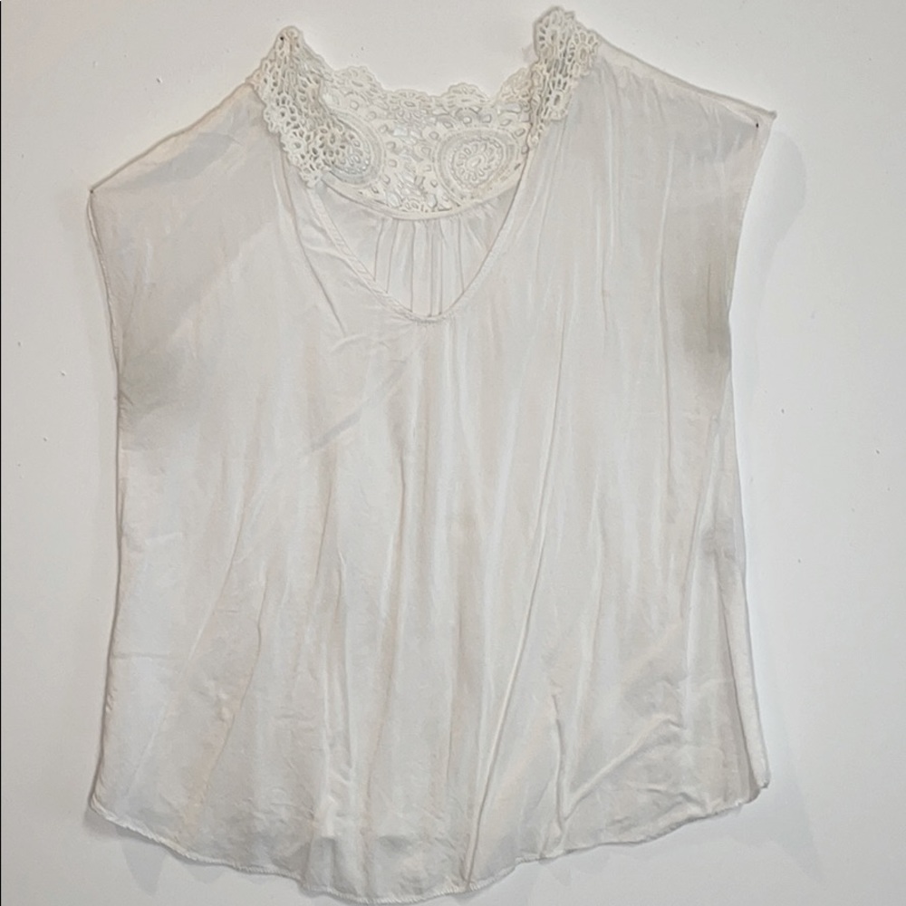 Korean brand woven tee with eyelet trim